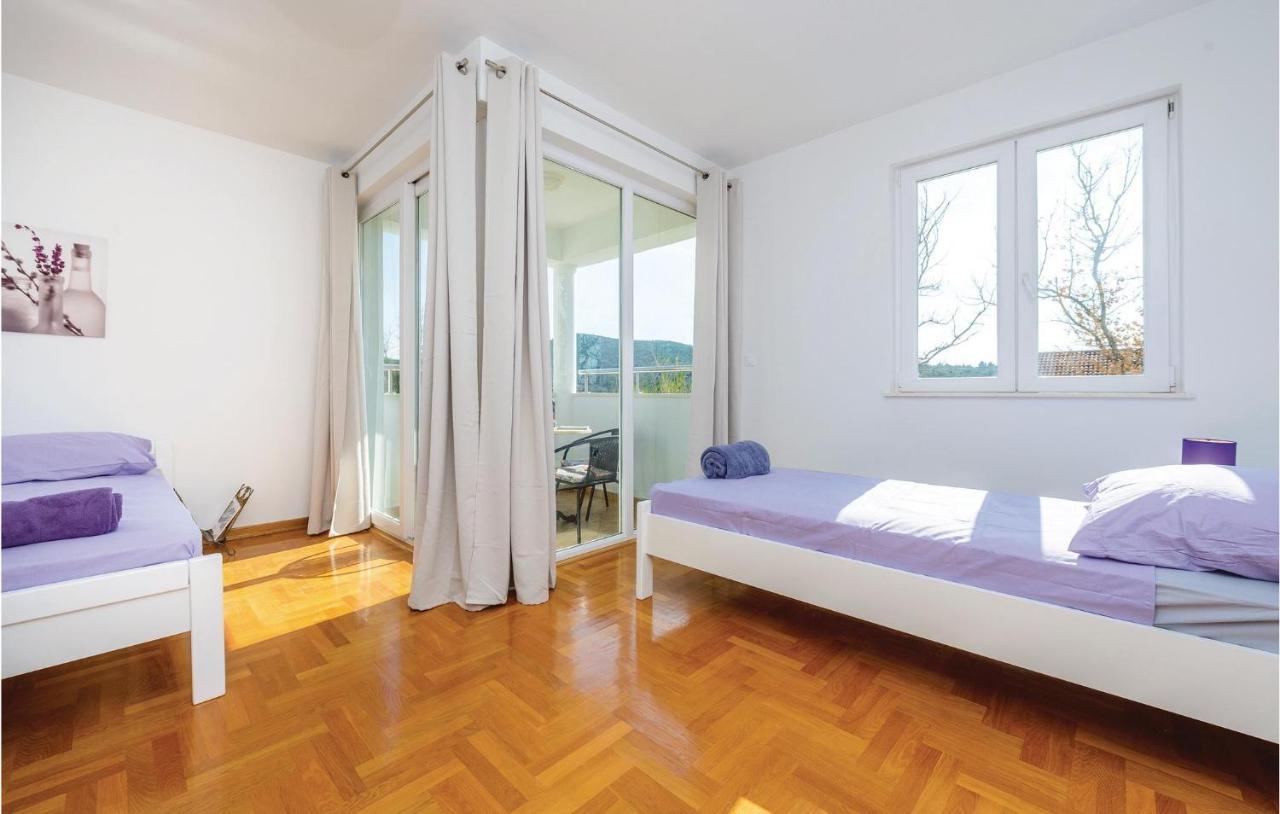 Nice Apartment In Cavtat With Wifi Exteriör bild