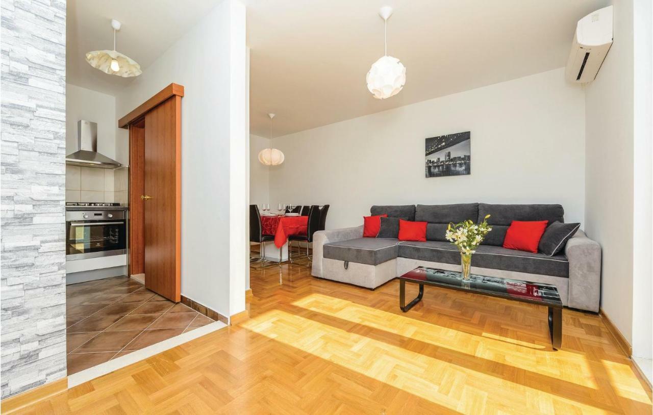 Nice Apartment In Cavtat With Wifi Exteriör bild